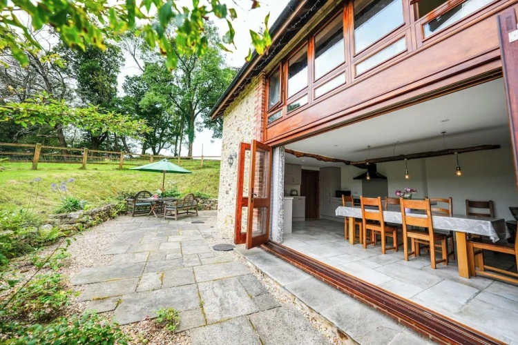 2 Bedrooms Cottage with balcony