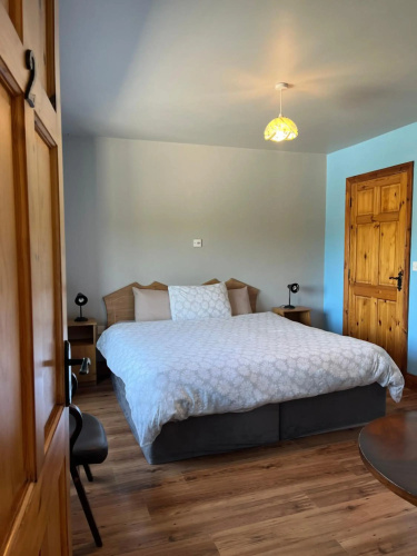 Douglasha House V93RX64