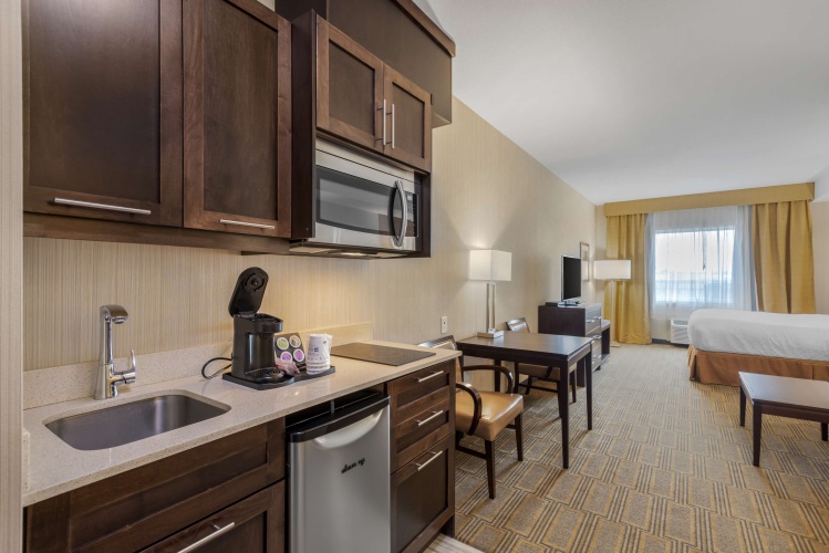 2 Bedrooms Suite
