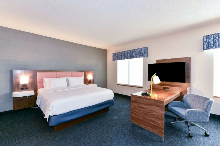 Hampton Inn & Suites Pittsburg, CA