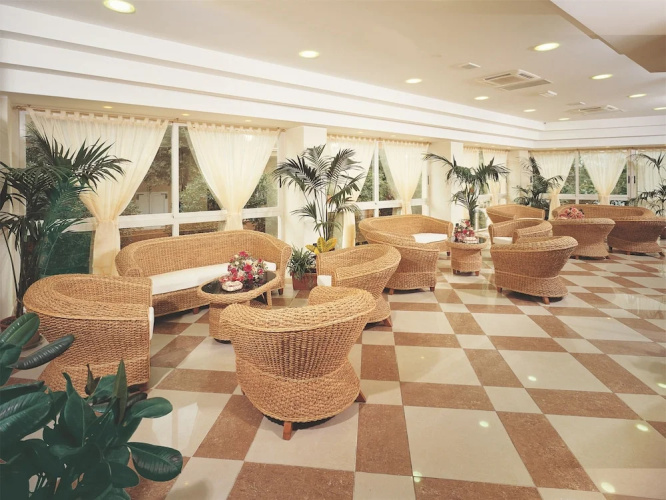 Residence Continental Resort