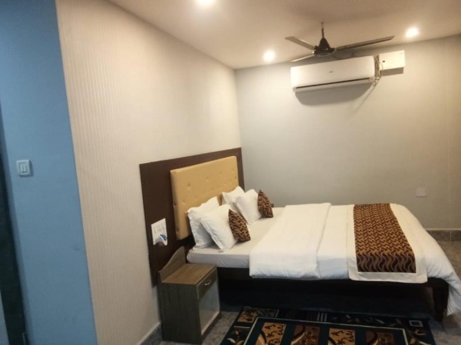 Deluxe Double room with balcony and with sea view