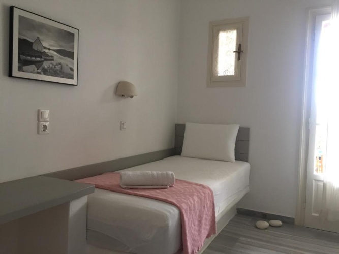 2 Bedrooms Apartment with garden view