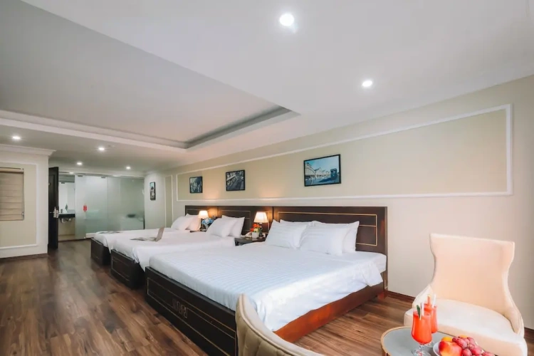 Standard Quadruple Family room