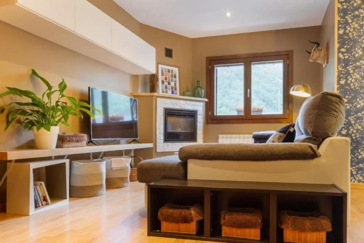 3 Bedrooms Apartment