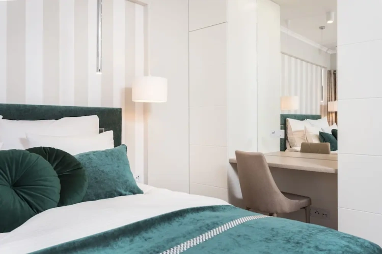 1 Bedroom Double Suite