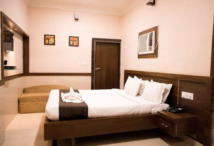 Hotel Paras