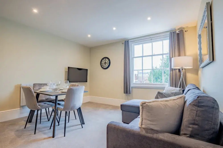 Host Stay Shaw Street Dwelling