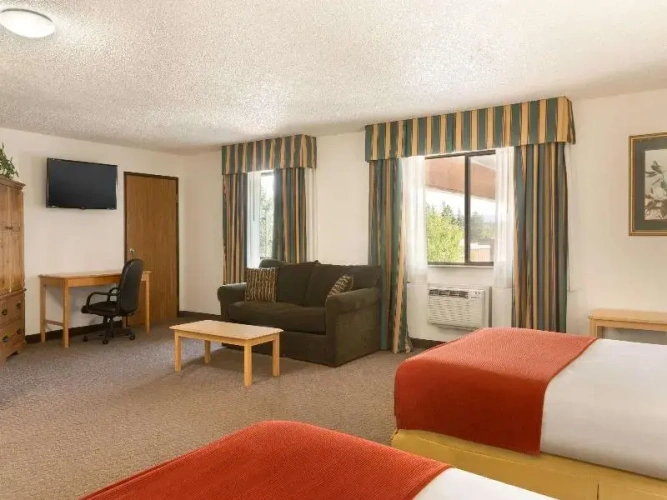 Deluxe Quadruple room