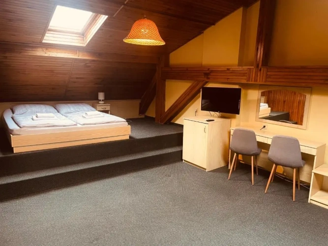 Standard Double Suite