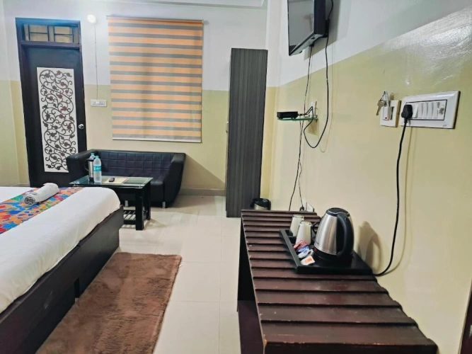 Deluxe Double room with city view