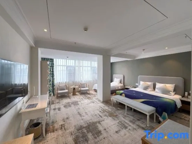 Deluxe Family room