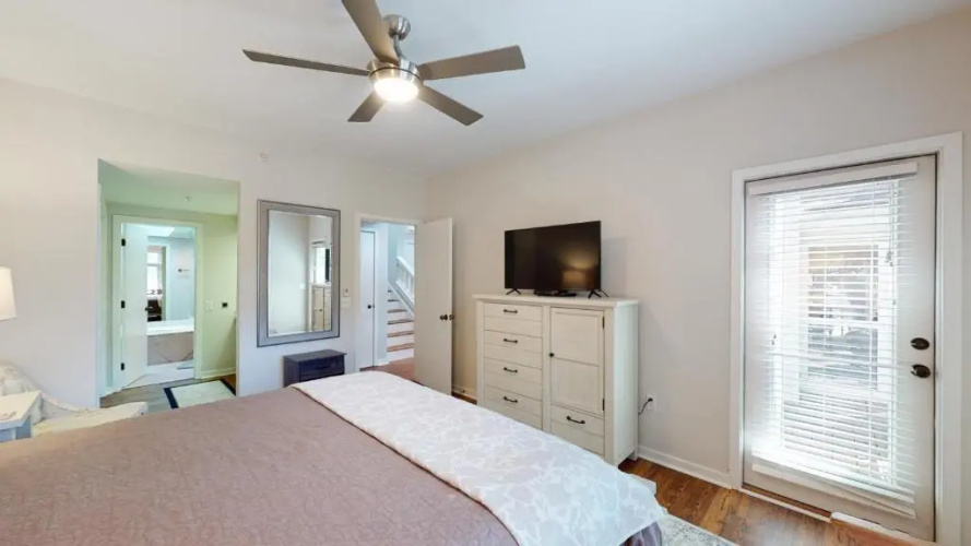 7611 Huntington Villas