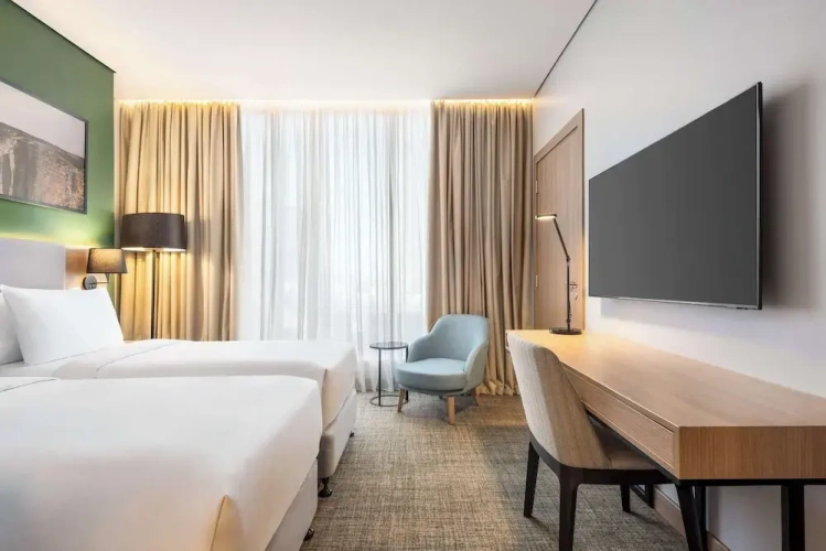 2 Bedrooms Apartment