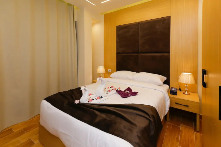 Rizk Pyramids View Hotel