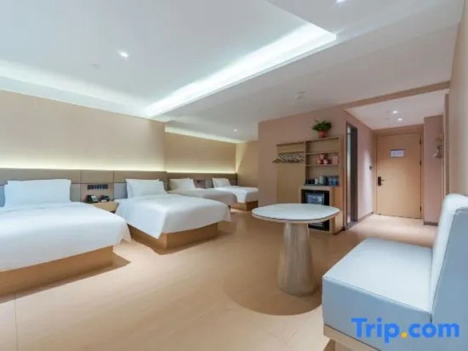 Privilege Quintuple room