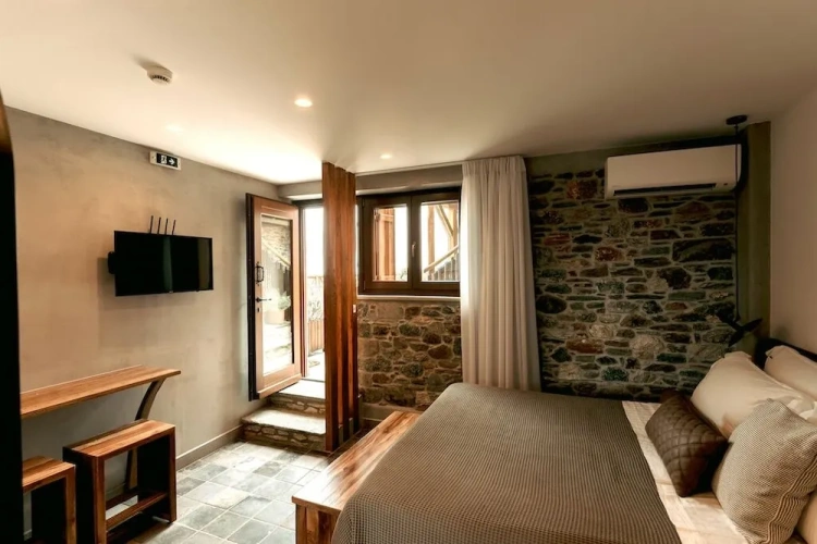 Classic Double room with balcony