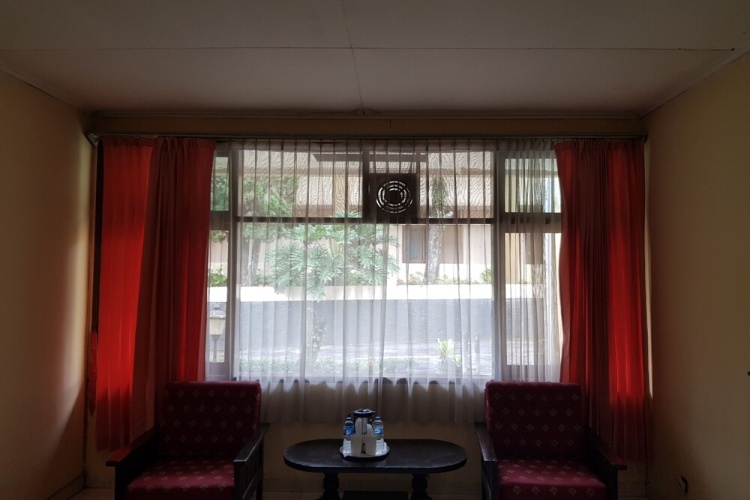 Deluxe Studio