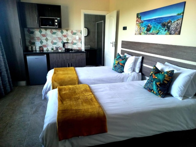 Deluxe Suite