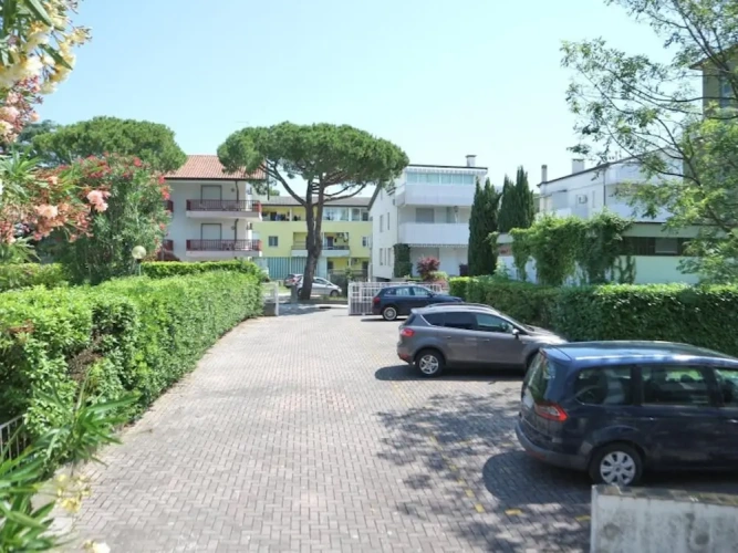 1 Bedroom Apartment with balcony and with city view
