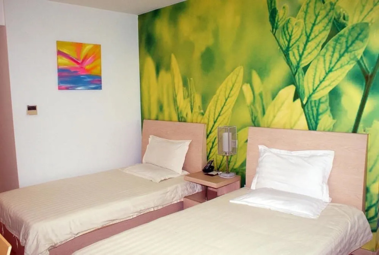 a8 Hotel