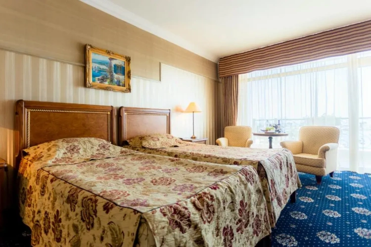 Standard Twin room with sea view
