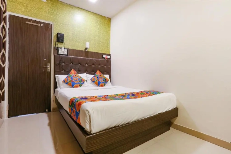 1 Bedroom Deluxe Twin room with city view
