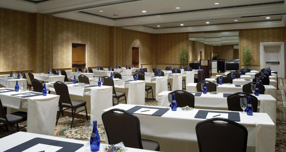 Renaissance Newport Beach Hotel photo 26
