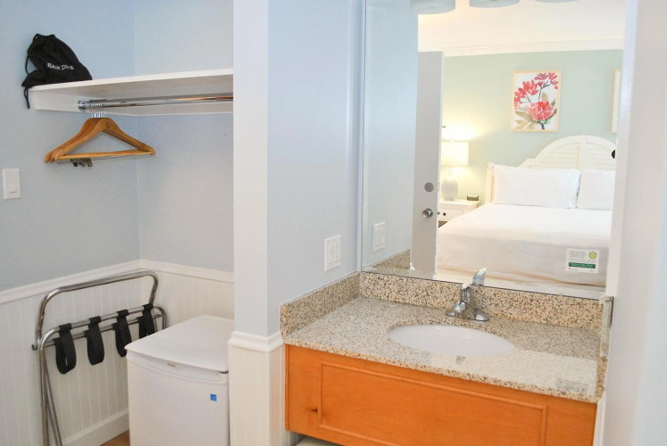 Island House Hotel photo 9