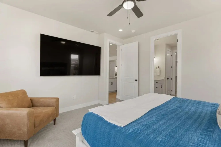 The Splash Yard 5 Bedroom Home