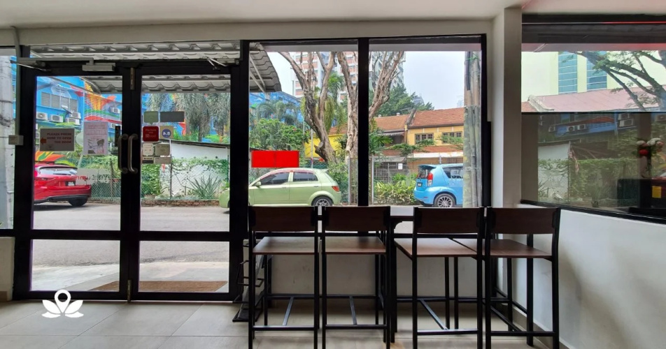 OYO 90121 Summer House Bed & Cafe