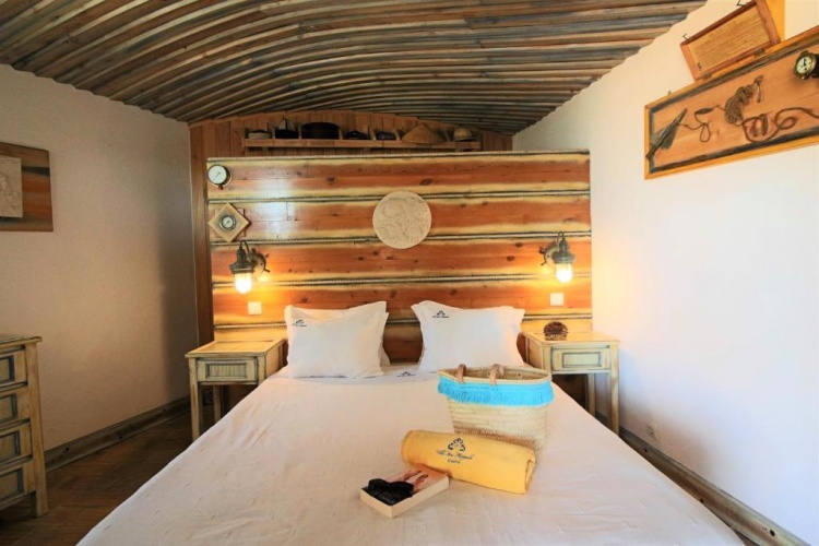 2 Bedrooms Villa with sea and pool view
