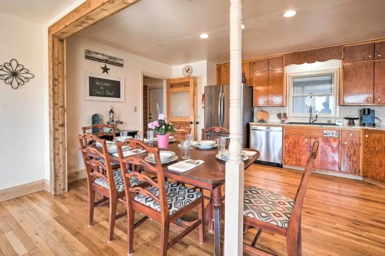 3 Bedrooms Cottage