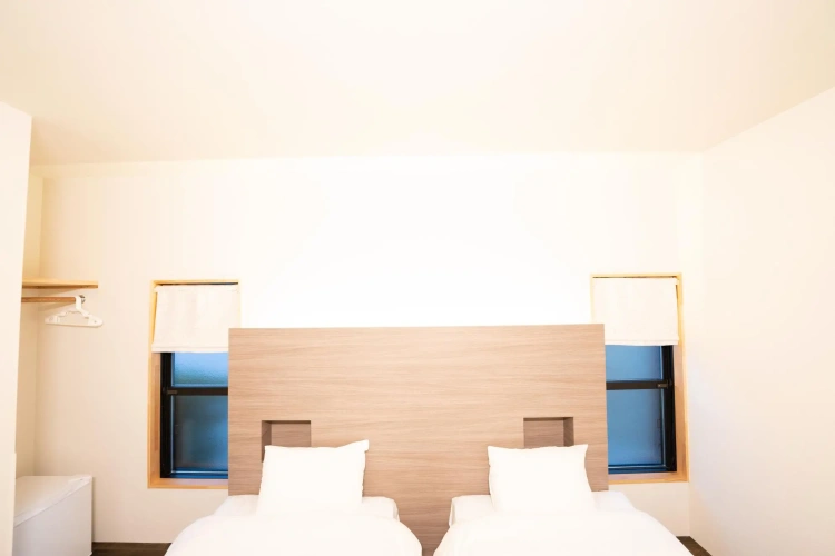 Standard Twin room with city view
