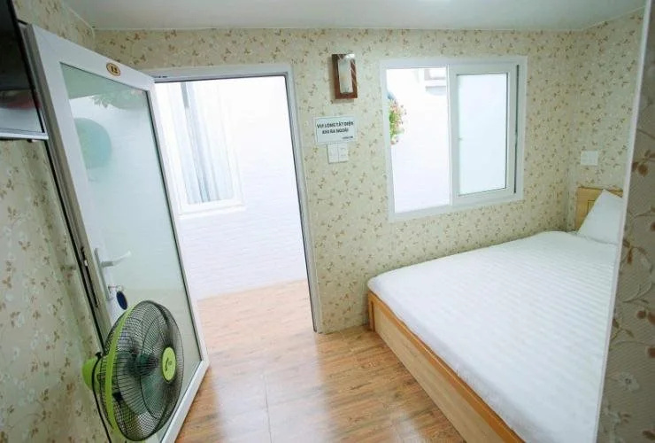 Lens Mini Hotel