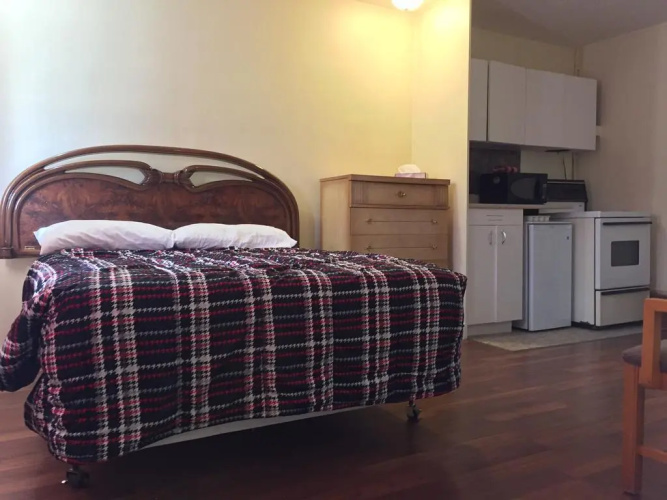 Capri Motel