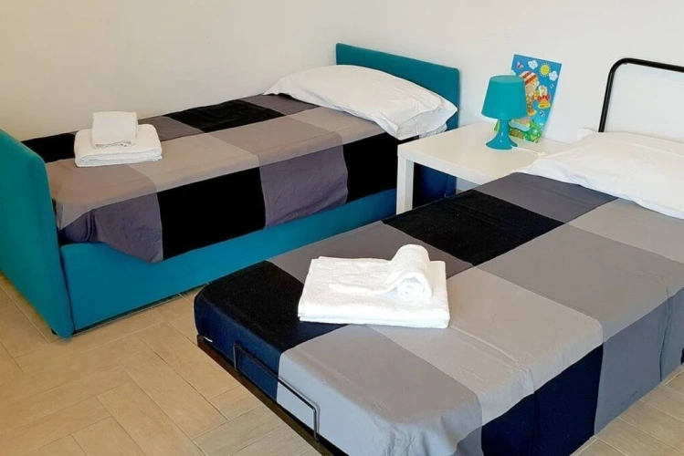 2 Bedrooms Business Apartment