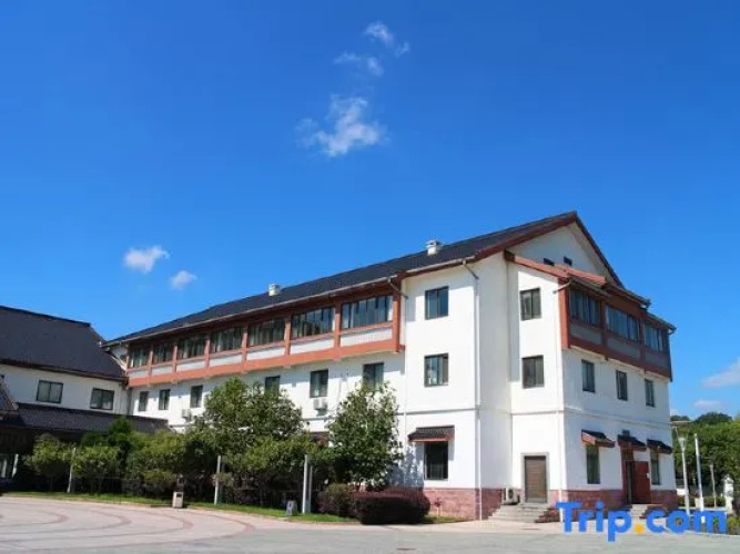 Longpan lsland resort hotel