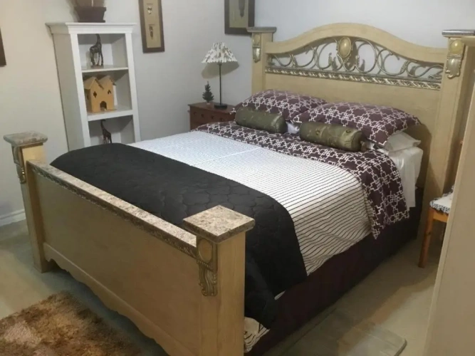 4 Bedrooms Cottage
