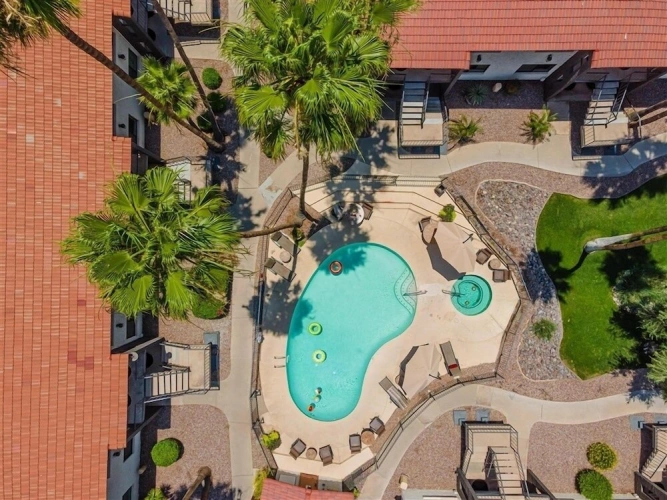1 Bedroom Apartment with balcony