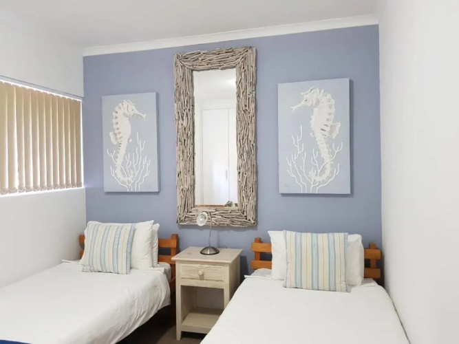Point Village Accommodation - Santos 7