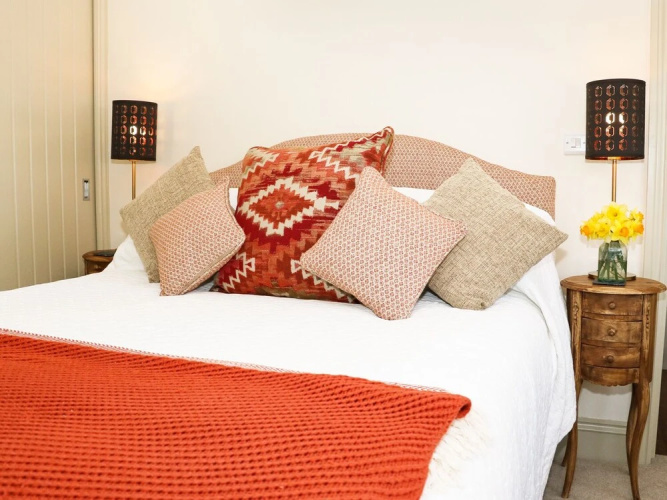 Rock House Lodge