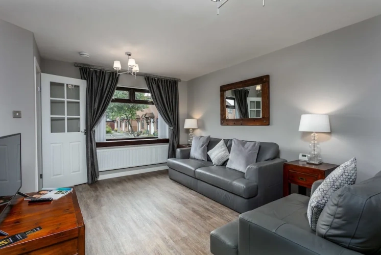 3 Bedrooms Comfort Cottage