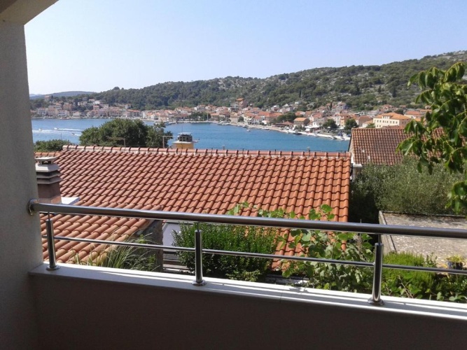 Apartment with sea view