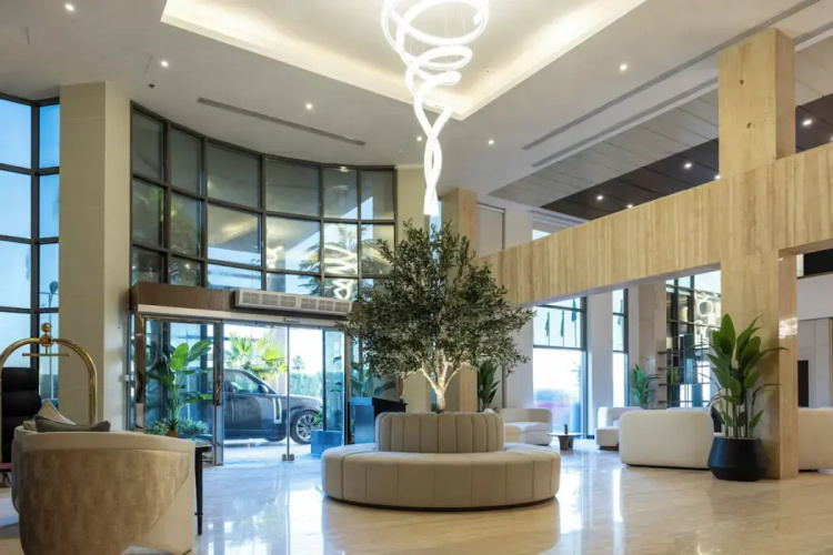 Luxury Night Hotel Al Yasmin
