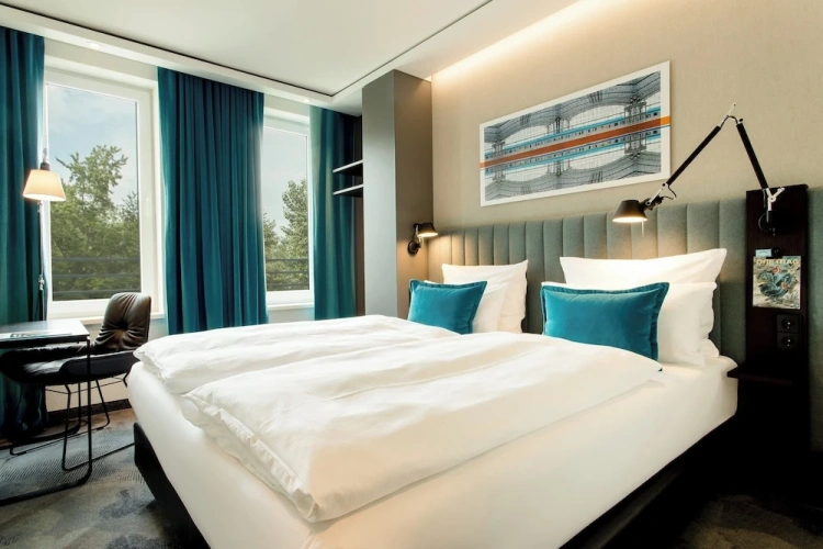 Standard room with view
