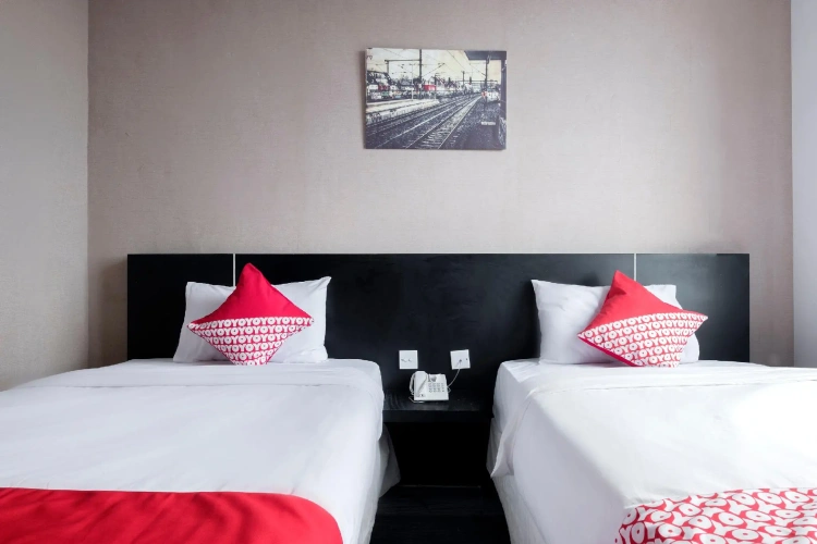 Standard Twin room