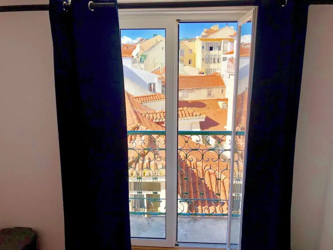 Room-3lisbon Downtown Private Bedroom Ri