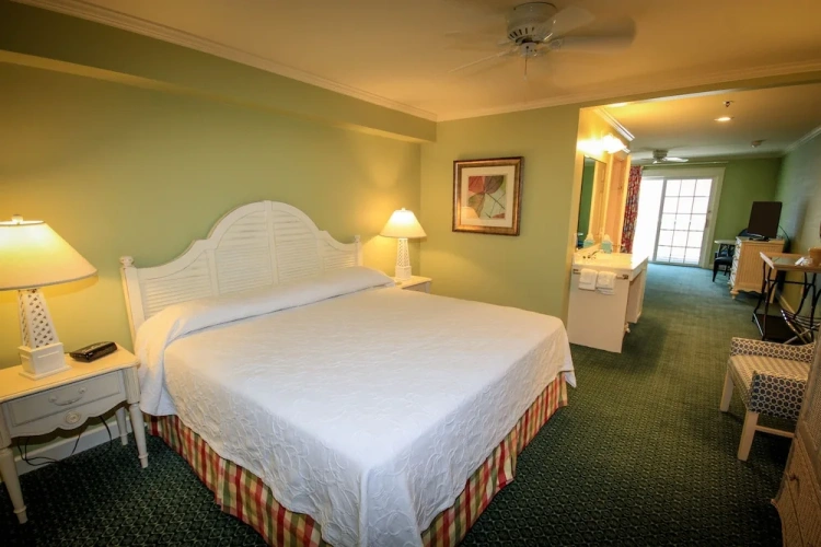 Deluxe Double Suite with balcony