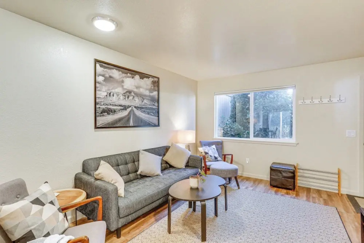 Airy Fortuna Apartment With Deck!